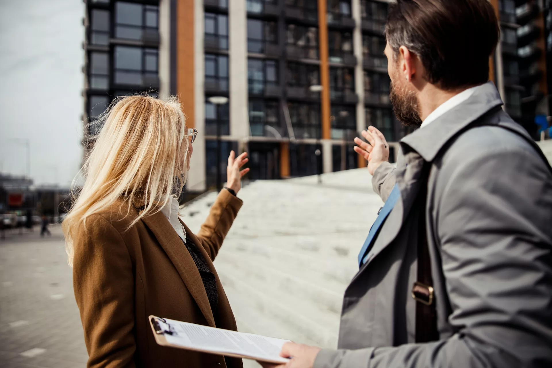 How Do I Choose the Best Estate Agent? A Comprehensive Guide