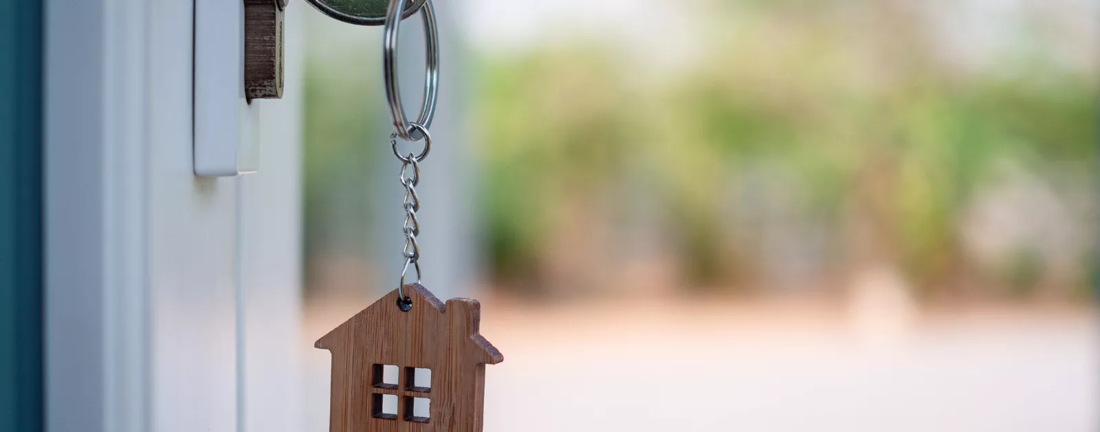 What causes good tenants in Hampstead to leave?